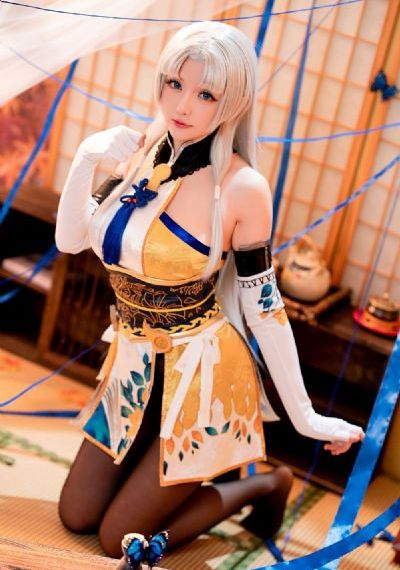 白丝美女被c