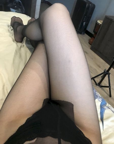 漂亮的邻居2在线观看