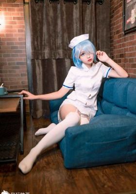 萌白酱喷水视频
