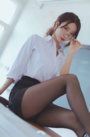 发狂的现代史电影