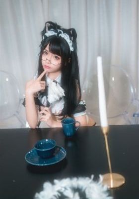 《荒岛求生》电影